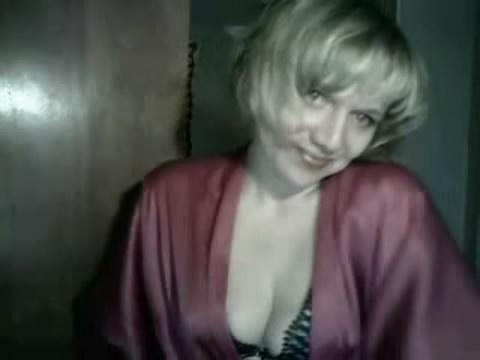  Подборка аматорских роликов снятых на ВЕБ камеру.Бенефис звезды онлайн вещания.Lapa она же Наталья из Питера (15 роликов) (2010) CamRip