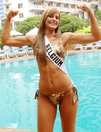  Ambre Summer - Финалистка конкурса Мисс Бельгия (3 ролика) [Hardcore, Oral, Facial] (2010) DVDRip